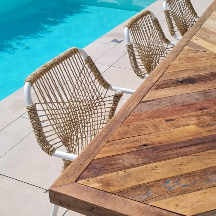 Ein großes DANKESCHÖN an unsere wirklich liebenswerten Kunden! 🫶🏻
Für euer Vertrauen und die sehr gute und angenehme Bauphase mit euch.
Es hat uns wirklich viel Spaß gemacht euren Garten zu gestalten! 😍
Und danke für die super Fotos von eurem schönen Pool, hier könnt ihr im perfekten Ambiente entspannen und eure Zeit mit euren Liebsten genießen.
Wir wünschen euch viel Freude damit.
☀️☀️☀️