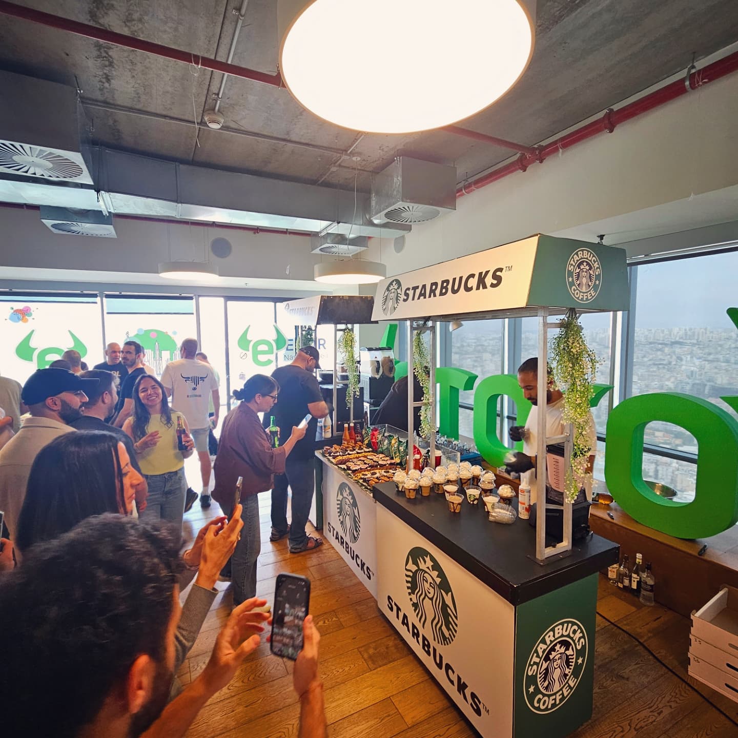 כשאי אפשר להטיס את כל איטורו להנפקה בניו יורק אז אנחנו מביא