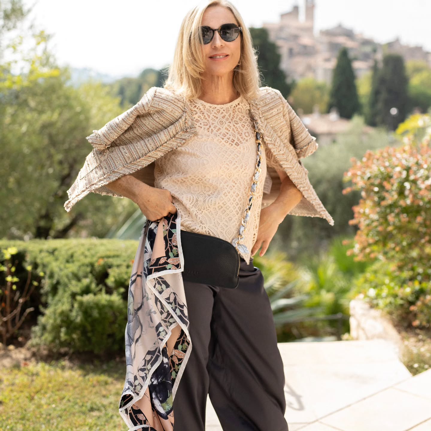 Visionary, openess, positivity, creativity and Joy is my Plan
This specific Light in the South of France inspires me a lot for my upcoming Projects
@florence.e.bachofenszekely
#cotedazurfrance☀️ #fashiondesigner #instyle #bechic