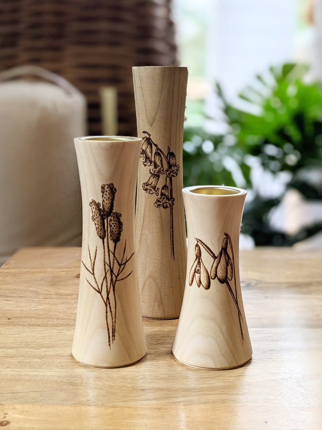 Collaboration
๐ฑ I can't believe it's been 5 years since my collaboration with @davidperkinwoodcraft, crazy how time flies. His woodturning skills are a delight, these maple wood tealight holders are so tactile. It was an honour to add the pyrography Dave
@dp__erkin