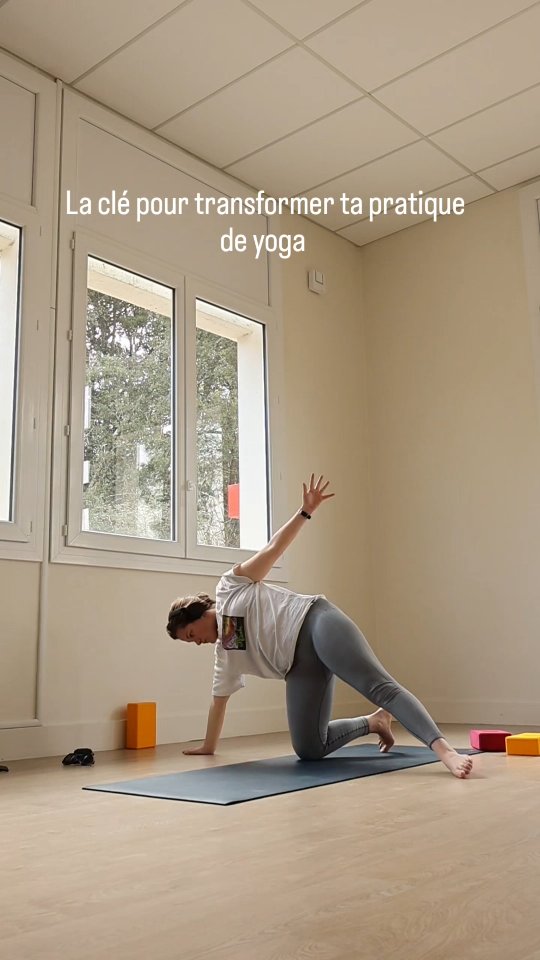 Le hack ultime 😅
Constance dans le souffle
Constance dans le mouvement
Constance dans la présence
Si simple et pourtant si insaisissable à certain moment.
Parce que Constance rime avec régularité et que le vie hors des salles de yoga à tout de même le don de tout décaler , c'est parfois delicat de garder le rytme mais a force de répétition ca se met en place 💖
#yoga #yogavendee #yogafrance
Yoga progression entrainement mouvement mobilité pranayama vinyasa hatha flow bien être présence meditation