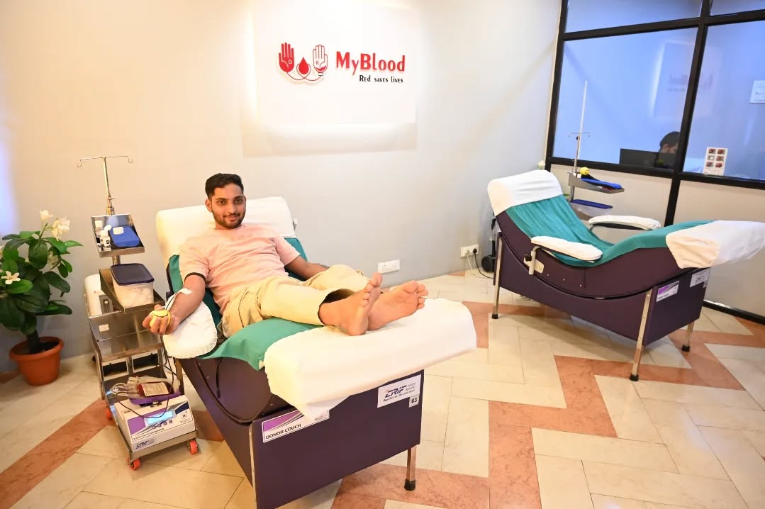 Choosing to give back to society, Abhishek Mishrikoti stepped forward to donate blood at Myblood Charitable Blood Bank. His thoughtful act offers hope to patients during critical moments and inspires others to take part in the life-saving mission of blood donation.
.
.
.
#maheshfoundation #bloodbank #belagavi #karnataka #india