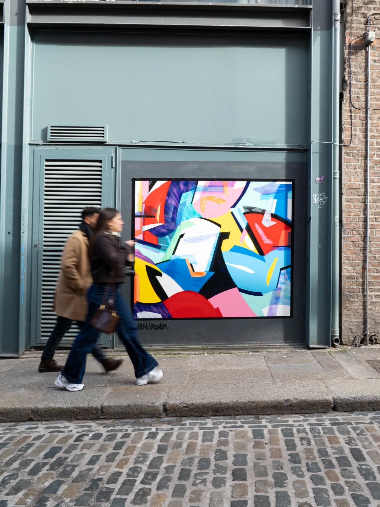 New, Old, New Old 🎨
Artists:
1 & 2 - @dan_irwin_ on Fownes St
3 & 4 - @ag.signs on @boxtyhouse, Fleet St
#TempleBar #Dublin #StreetArt #SignPainting #DublinArts
