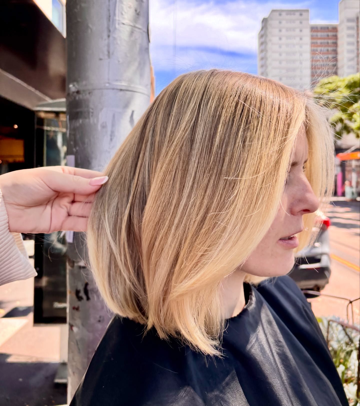 πππ
Who doesnβt love an impactful lived in blonde π
#salon #hair #blonde