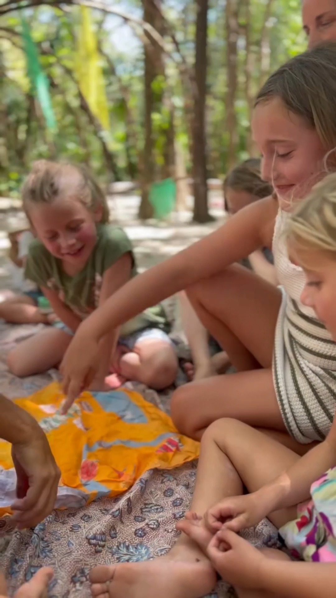 Wild Child at Harmony 🌿
We’ve created something special in the heart of Playa Guiones — a Saturday morning space where children can truly be children.
In partnership with Harmony Co-Op, our Harmony Playground is a nature-based, play-led program designed to support creativity, confidence, and connection.
Here, children spend their mornings:
🌿 Exploring freely
🎨 Creating with natural materials
🎶 Singing, moving, and expressing
📚 Listening to stories and sharing their voices
💦 Swimming, playing, and cooling off in the sun
It’s not just a program — it’s a community. A place where kids feel safe to be themselves, build friendships, and fall in love with learning through play.
Saturdays | 8:30–11:30am | Ages 2–6
🥭 Smoothie from La Ventanita included
It’s not too late to join us.
Come experience the magic — we’d love to welcome your family. 🌞
#WildChildNosara #HarmonyCoOp #NosaraFamilies #Guiones #NaturePlay #PlayBasedLearning #OutdoorEducation #WildAndFreeKids #NosaraCommunity #ConsciousParenting #CostaRicaLife #ChildhoodUnplugged