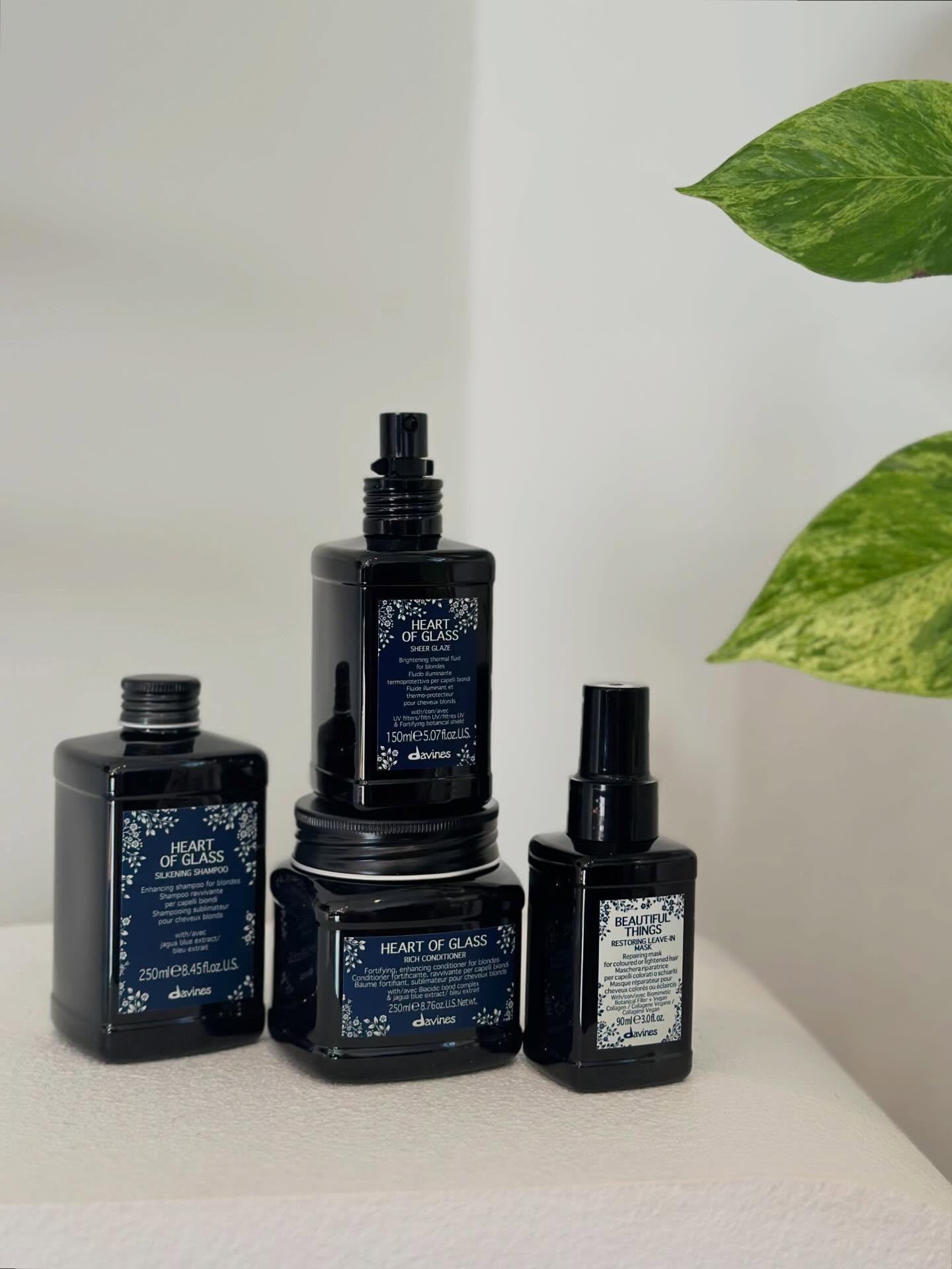 The Heart of Glass range by Davines is designed to gently cleanse, strengthen and enhance blonde tones, whether natural or lightened. Think softness, shine, and protection against breakage, all while keeping brassiness at bay.
Formulated with nourishing ingredients to support hair health without weighing it down, it’s your go-to for maintaining that fresh salon finish at home.
Both the shampoo and conditioner have a very unique color, indigo blue. This vibrant hue comes from the natural extract of Jagua fruit which is sustainably grown in Colombia and represents our vegetal alternative to synthetic pigments.
Now available in salon ✨
#yuduyuhairsalon #davinesofficial #waihekehairsalon #sustainablesalons
