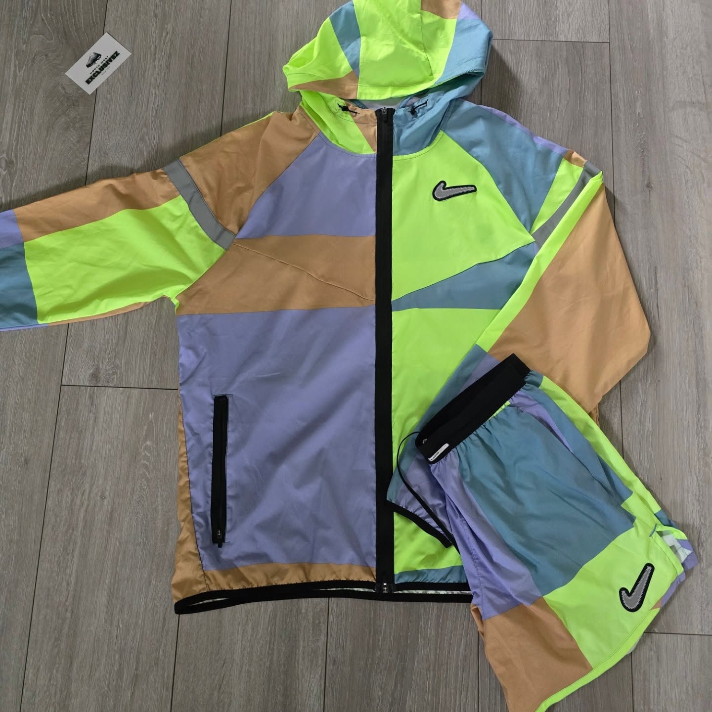 A Fresh New Patchwork Posted On Our Website
Size Large, What a clean colour match this is
£175 with next day delivery
NWE10 at checkout 15% of for first time buyers
Or drop us a DM