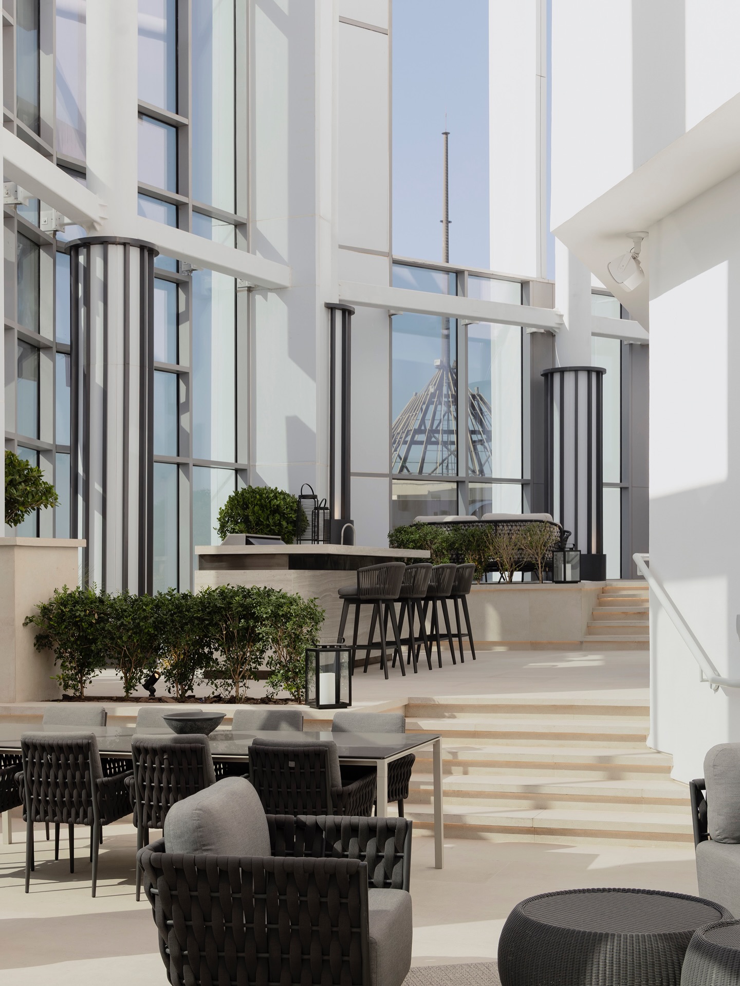 A grand double-height space where structure becomes part of the design language
Sculptural columns and expansive glazing create a seamless blend of scale and intimacy
Photographer: @toozestudio
Developer: @livdevelopers