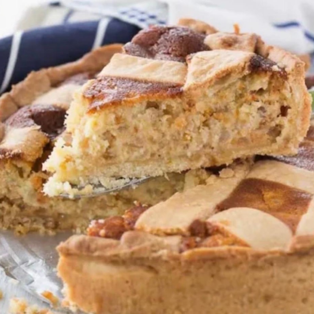 This Easter, enjoy a true taste of Italy 🇮🇹✨
Our homemade Pastiera Napoletana is now available to order a traditional Neapolitan Easter cake made with love using:
ricotta, cooked wheat, eggs, milk, cinnamon, mixed peel, and delicate fior d’arancio essence, all wrapped in sweet pastry.
Available in two sizes:
• Serves 8
• Serves 12
Celebrate Easter the Italian way with Nonna’s Kitchen 💛