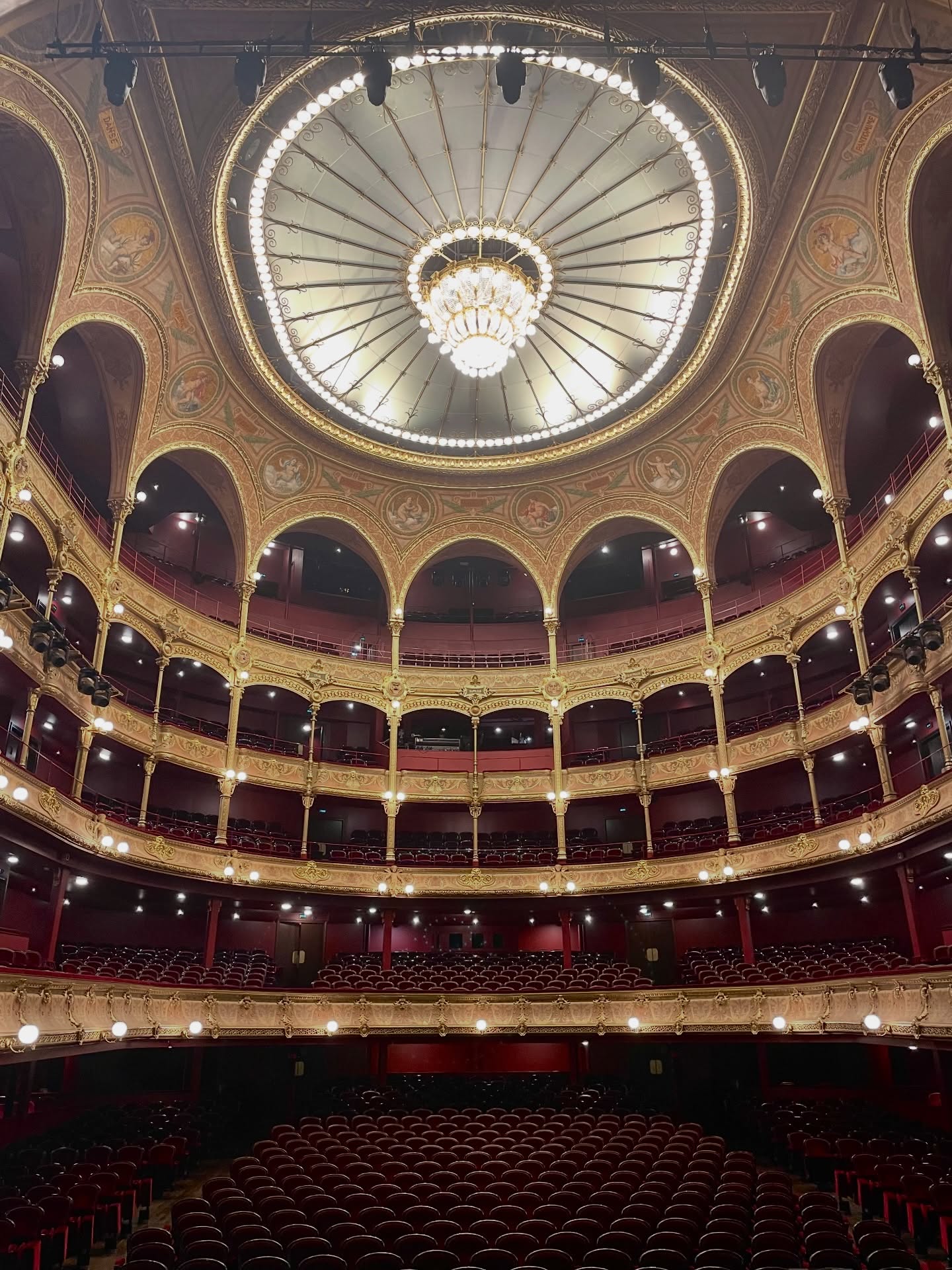 Happy World Theatre Day ✨
What you see on stage is only the final result. Behind it stands an incredible amount of work, dedication, and care.
Today, we want to say a special thank you to everyone who makes it possible:
light technicians, costume designers and mistresses, stage managers, producers, photographers, theatre administrators — and so many others whose work often remains unseen, yet is the foundation of all we do.
Without you, there is no stage.
Without you, there is no magic.
With gratitude 🤍
#WorldTheatreDay #TheatreLife #BehindTheScenes #KyivCityBallet