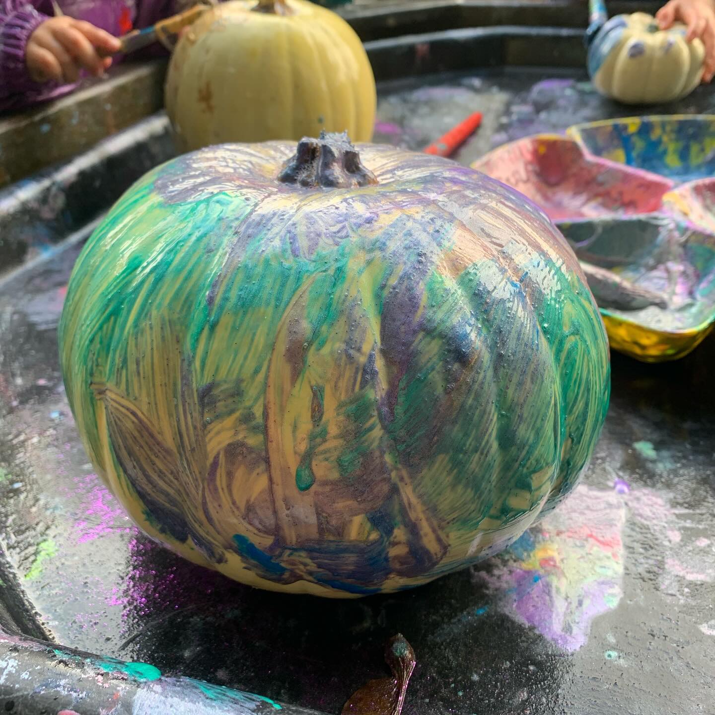 π Autumnal Fun at Butterflies π
#autumnplay #butterfliespreschool #autumn #pumpkin #tufftray