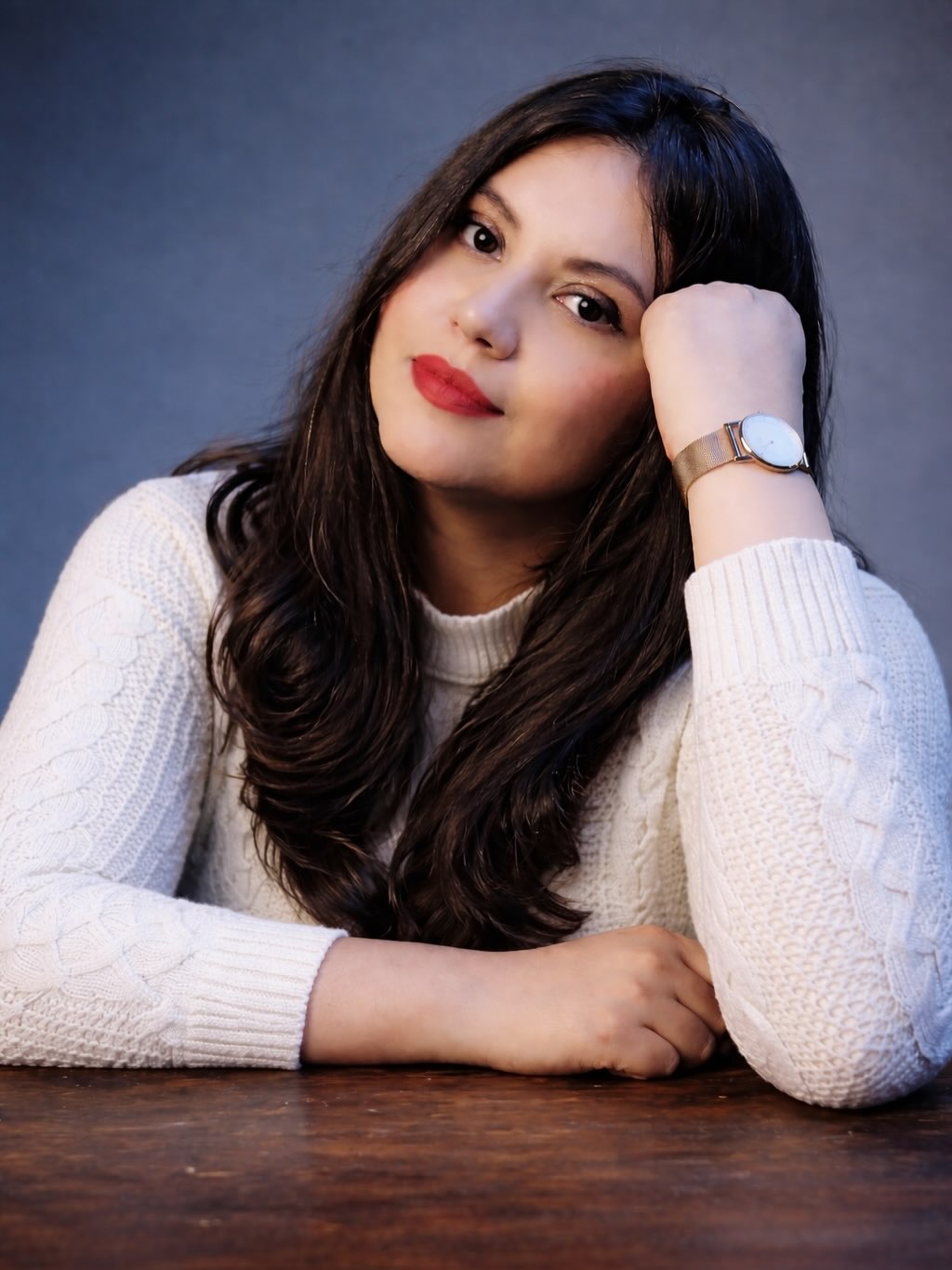 Mi nuevo poemario, Caminar de agua / Å vandra som vatn, estará disponible muy pronto.
¿De dónde nace esta poética?
De una presencia que lo transformó todo.
El amor como potencia: una eternidad contenida en el cero, semilla de todo lo posible en el vacío.
Glaciar y viento.
#poesía