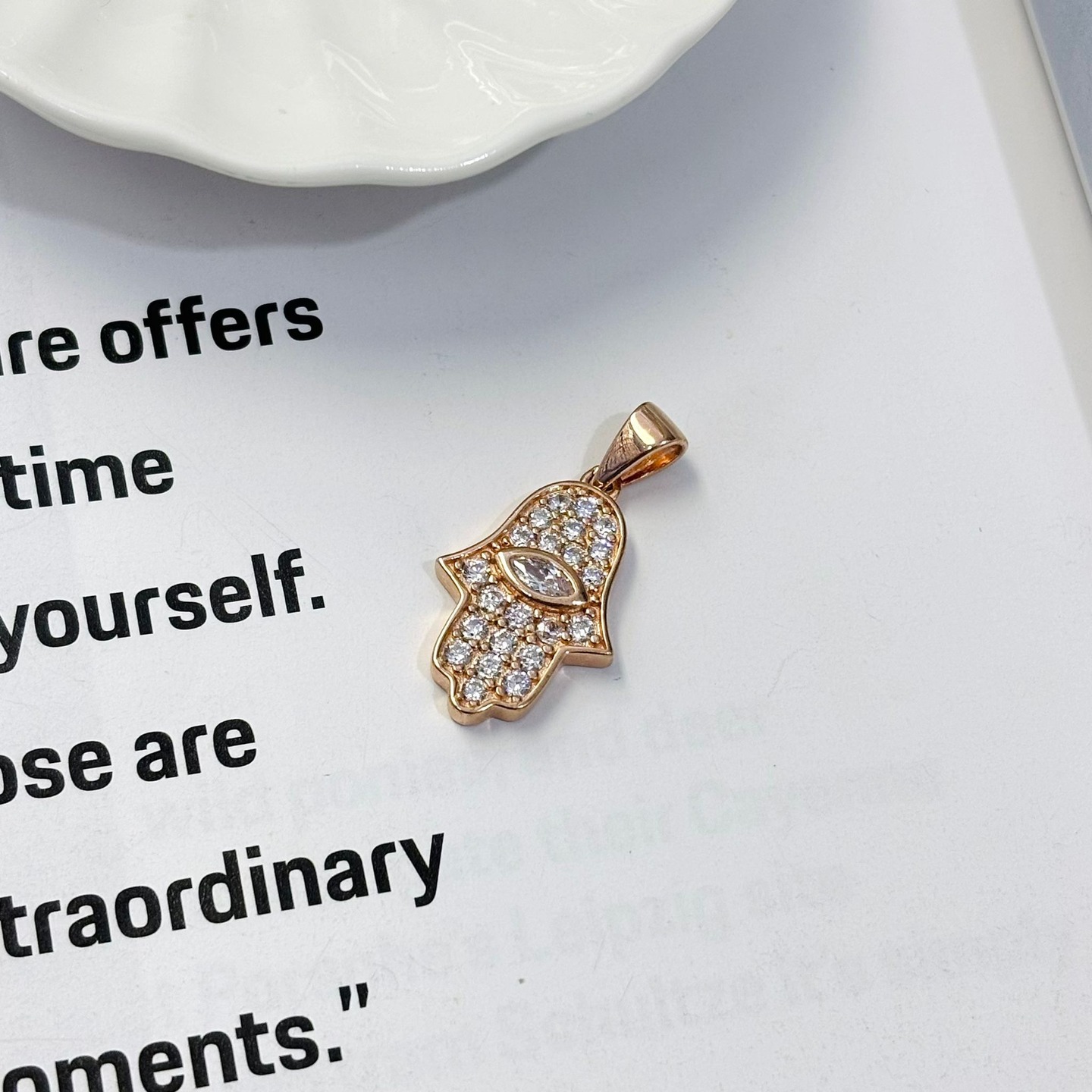 ♡ 925 silver Hamsa pendant with CZ stones ✨
📱 WhatsApp : +66 63-416-6537
#wholesale #silver925 #jewelrylovers #olybjewelry