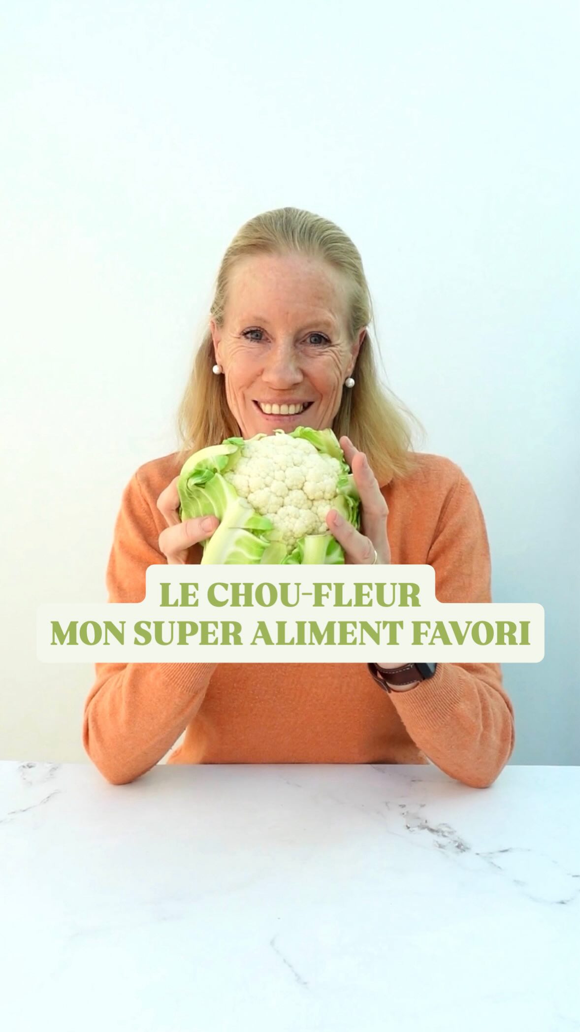 🥦 L’aliment que je consomme chaque semaine !
Le chou-fleur coche toutes les cases : bon, sain et ultra polyvalent 😋
Moins de glucides, plus de légumes dans l’assiette ✨
Le riz de chou-fleur remplace facilement le riz 🍚
La purée de chou-fleur dit bye-bye aux pommes de terre 🥔
Et en version risotto, couscous ou taboulé… c’est juste délicieux 👩🍳
Côté nutrition 💚
Riche en fibres prébiotiques, il nourrit votre microbiote 🦠
Plein de vitamine C et de vitamine B9 pour faire le plein d’énergie 🌿
Pour le foie 🌿
Les crucifères riches en soufre soutiennent la détox hépatique, surtout en ce début de printemps 🌸
Et ce n’est pas tout 🛡️
Le sulforaphane (libéré quand on le mâche ou le coupe) est un vrai allié santé
👉 privilégiez-le cru ou vapeur douce pour en profiter au max
📖 Je suis auteure de La révolution du cétogène flexible
Des recettes gourmandes et low carb à base de chou-fleur vous attendent 🥦✨
#choufleur #cuisinersain #nutritionniste #mangerbouger #mangersainement