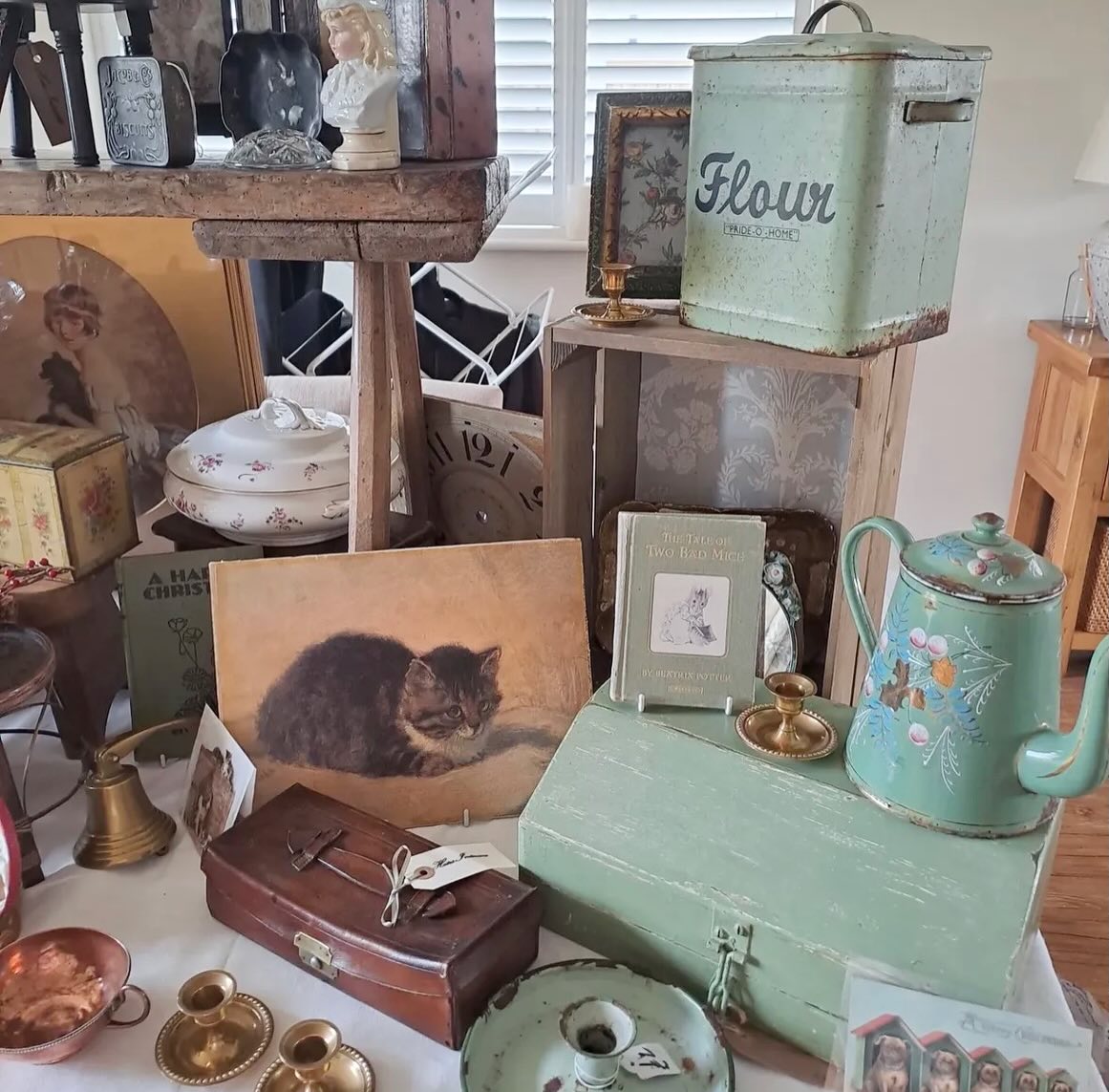 Introducing our Spring Brocante Exhibitors 🌿
@heirs_vintage_
The quintessentially English pretty vintage finds curated & sourced by Andrea @heirs_vintage_
Alongside her handmade toys & gifts, vintage textiles & ceramics, Andrea will have a gorgeous selection of treasures at the Spring Brocante to share with you. Many of you may know her as the organiser of @cotswoldsvintagefair so we are delighted she has found time to join us this spring again🌿
The Spring Brocante 🌿
Larmer Tree
Sunday & B/H Monday 3 -4th May
10 - 3pm each day
Artisan Makers | Textiles | French Brocante | Stationery | Art | Lifestyle & Wellbeing | Decorative Antiques | Vintage Treasures