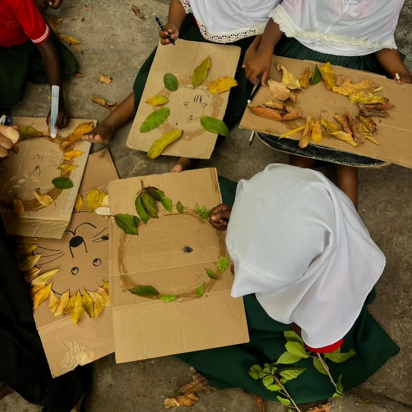 She didn’t raise her voice…
she changed the way they learn.
What started as a simple classroom observation
turned into something powerful.
Our volunteer noticed the children were losing focus during lessons…
so she stepped outside, gathered leaves, used old boxes —
and turned learning into an experience.
No shouting.
No pressure.
Just creativity.
And suddenly…
the kids were fully engaged. Curious. Excited to learn.
Even the local teachers were inspired.
This is what makes Boresha Maisha Projects different.
We don’t just send volunteers —
we place the right people in the right places,
where their skills can truly make an impact.
Because sometimes,
all it takes is one idea
to change everything.
🌍 Volunteer with us in Tanzania & Zanzibar
We are growing — with new and exciting projects coming soon 👀
Send us a DM to join or learn more
🔗 Or check the link in our bio
Boresha Maisha — Improve Life. ✨