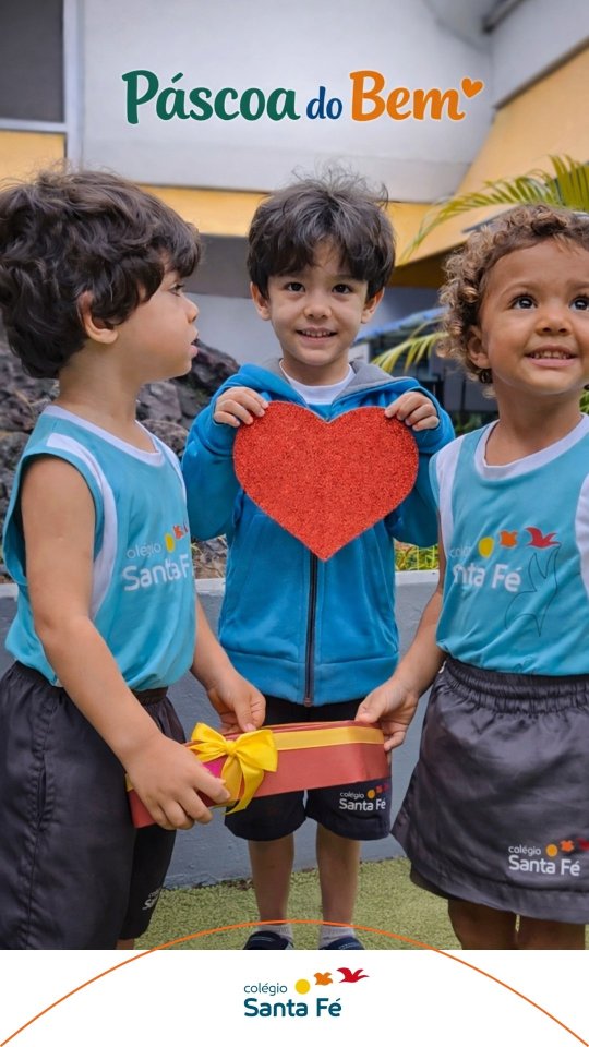 ✨ Pequenos gestos podem transformar vidas.
Neste tempo de Páscoa, queremos ir além das palavras e ensinar, na prática, o verdadeiro significado do amor: cuidar, compartilhar e fazer o bem.
💛 Com o projeto Páscoa do Bem, nossas crianças estão aprendendo que solidariedade também se vive no dia a dia em atitudes simples, mas cheias de impacto.