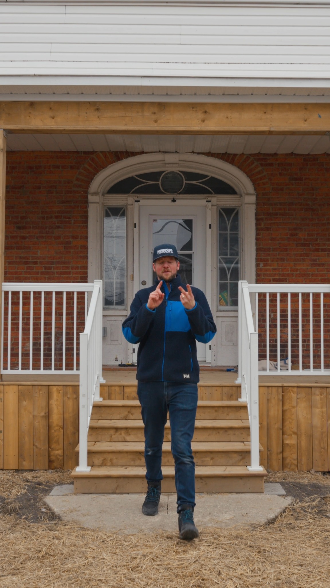 From saggy to sturdy. This deck is good as new.