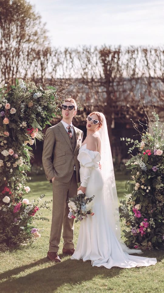 The one where Ben & Becs have been married for two years!
.
.
Becs ⚡️ Ben
.
.
.
.
.
.
.
.
@rebeccajgees @ben_andersen_dk
Venue // @southendbarns
MUA Hair // @eviecervenkamua
Decor / Flowers // @helleboreandrose
DJ/ @toastliveuk
Bride's Attire // @bridalindulgence
Grooms Attire // @mossbros
--
#ondonwedding #londonweddingphotographer
#alternativewedding
#documentaryweddingphotographer