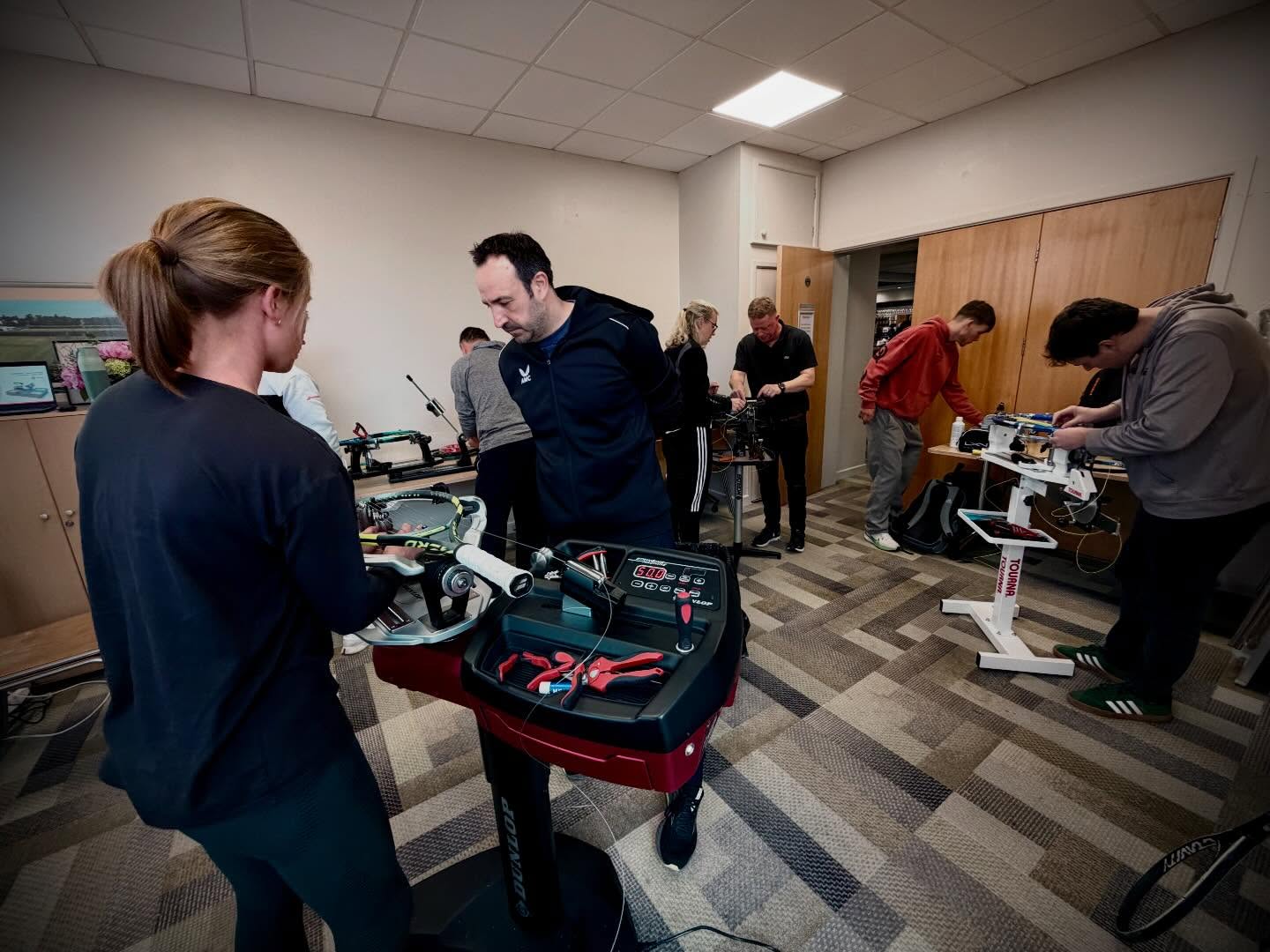 Great ‘Learn to String’ course yesterday. Lots of engagement and willingness to learn. Thanks to @eastglos for having us again. Fantastic club and facilities. Several more courses coming soon. Get in touch if you’d like to know more. @grsainternational #learning #tennis #squash #badminton #racketspec