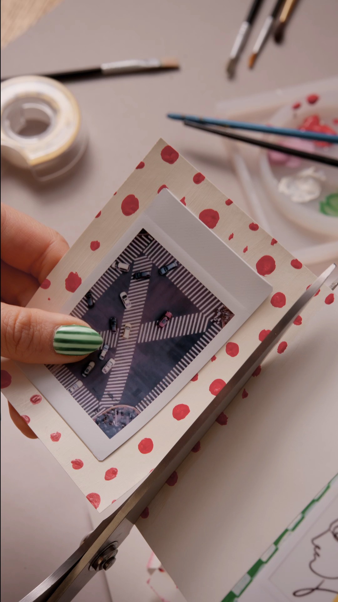 Print your favorite Instax Mini photos 🖼💛
and voilà! You’ve got a personalized fridge gallery
#InstaxEgypt #InstaxMiniDIY #FridgeMagnetFun #InstantFilm #CreativeHome #MemoryKeeper