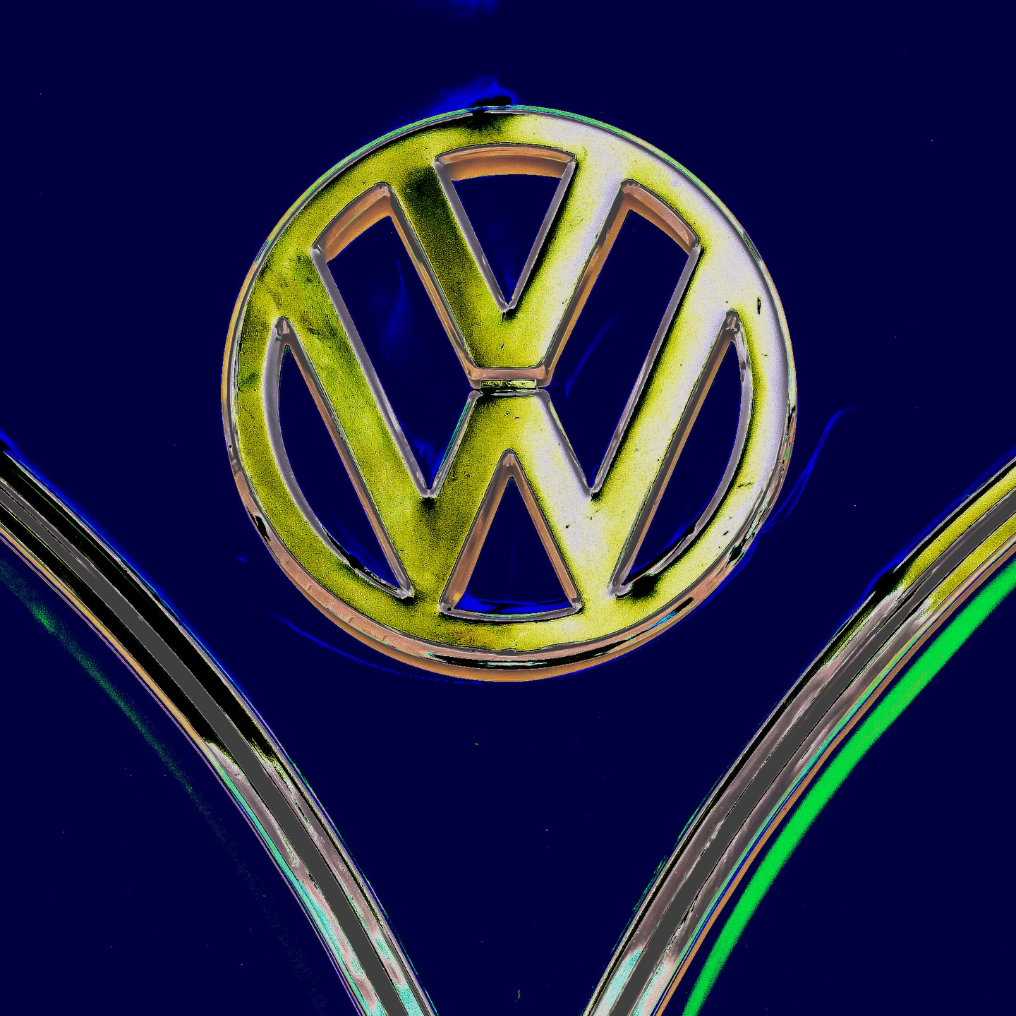 ‘VDub Electric’
Original large format photo art.
90cm x 90cm archival quality photo print featuring the iconic VW chrome logo.
Print only home delivery available.
#vw #vdub #photoart #greatbritishrevivals