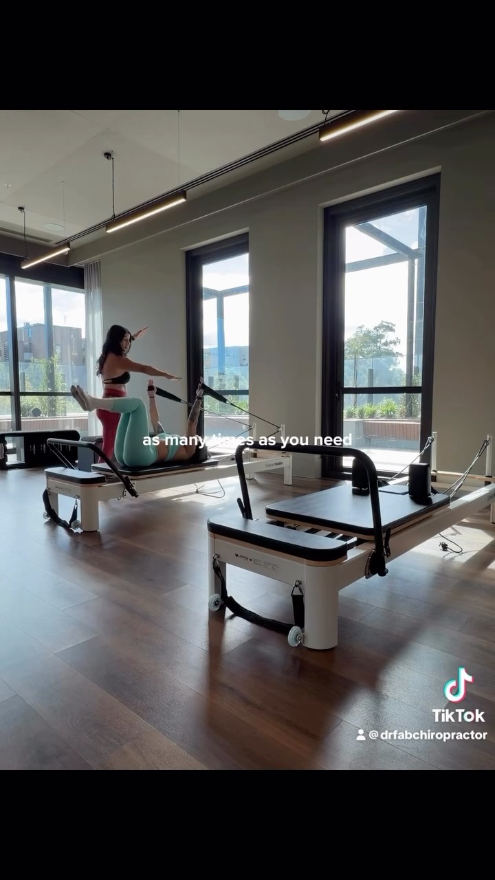 Had the best time running a private Reformer Clinical Pilates session with gorgeous @toni_peoni ✨🫶
I love getting out of the clinic and helping patients and friends move better—whether it’s through Pilates or strength & conditioning 💪
🏋️♂️ Did you know Dr Fab is a fully qualified Pilates clinician AND Strength & Conditioning coach? 👀
⭐️If you’re dealing with pain, stiffness, or just don’t know where to start… this is your sign 👇
1:1 private sessions available 🤍
Spots are limited—DM “MOVE” or chat with Dr Fab to book your session and start moving pain-free 🙌