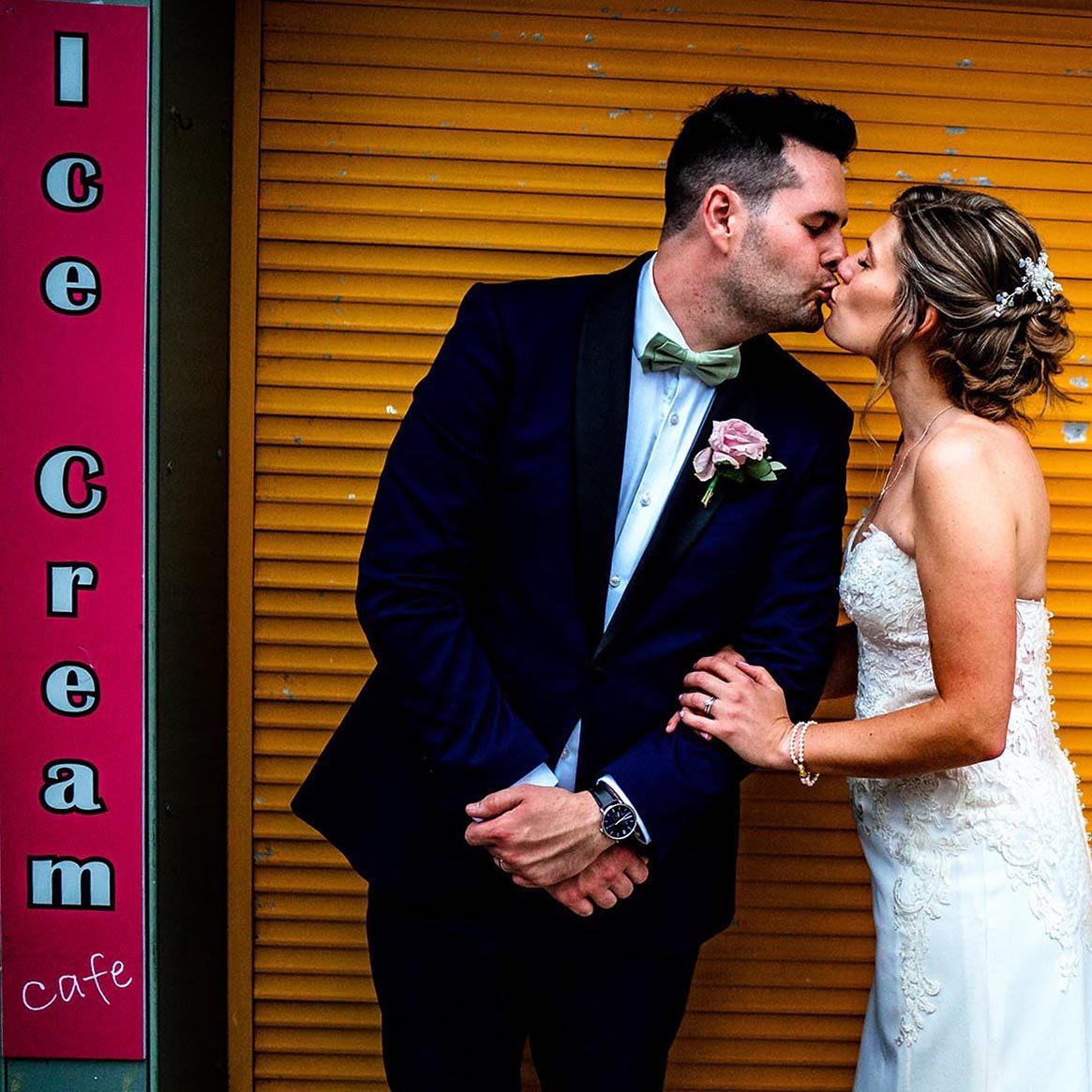 Jas & Jake // A beautiful day in a fine city.
@jas_farmer @mrjsk90
@assembly_house @lavenderjude @couture_hairandbeauty @blushandbloomfloral @bindys_bakes @georgiafalls @norwichmarket_life #norwichwedding #norwichweddingphotographer #norfolkweddingsupplier #norfolkweddingphotographer #citywedding #weddingdress #weddinhphotoinspiration #relaxedweddingphotography