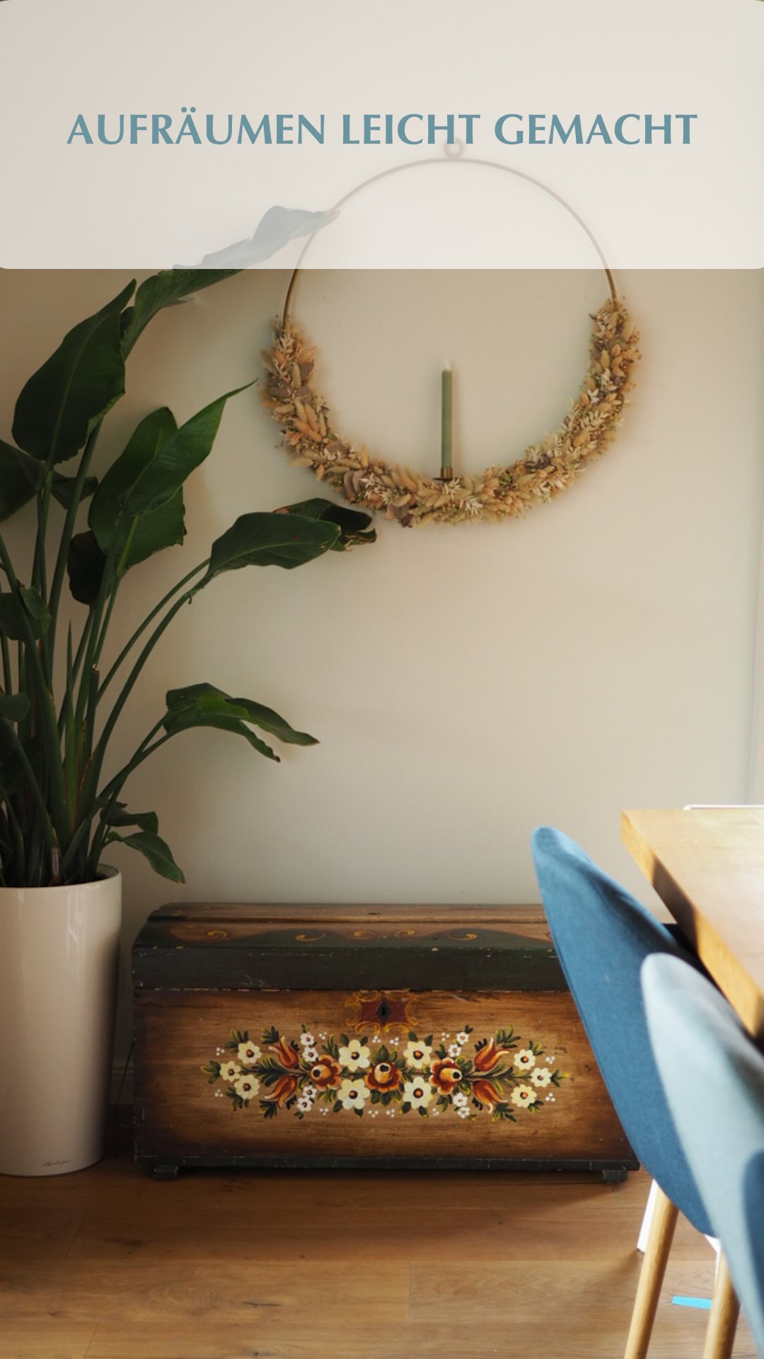 Was wäre, wenn dein Zuhause auch ohne dich funktionieren würde?
Kein ständiges Erinnern mehr.
Kein Hinterherräumen.
Kein „Ich mach’s schnell selbst, bevor es wieder liegen bleibt“.
Sondern:
👉 Jeder weiß, was zu tun ist
👉 Alles hat seinen festen Platz
👉 Ordnung passiert nebenbei – nicht nur durch dich
Und nein:
Das hat nichts mit Disziplin zu tun.
Sondern mit Systemen, die zu deinem echten Alltag passen.
Ordnung, die nur du verstehst, funktioniert nicht langfristig.
Wenn du dich hier wiedererkennst, speichere dir diesen Beitrag oder teile ihn mit einer Freundin, die das auch lesen sollte.
Wenn du Unterstützung in deinem Zuhause brauchst und deinen Alltag entlasten möchtest dann
findest du mehr dazu auf meinem Profil.
Ich bin Melanie, deine Ordnungsexpertin und organisiere Schubladen, Schränke und Räume so, dass Ordnung endlich funktioniert und Aufräumen leichter wird.
ORDNUNGSSYSTEME FÜR ZUHAUSE
EFFIZIENTE RAUMORGANISATION
PROFESSIONELLE AUFRÄUMHILFE
#ordnungmachtglücklich #ordnungsexpertin #ordnung