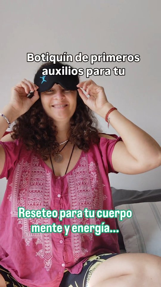 🌀No tenía ganas de producirme para grabar hoy, pero si de mostrarte como utilizo el Reiki en mis días 🌀
Te deseo que decidas incluirlo, integrarlo a tu vida ❤️
El Reiki es para todos 🌈 es energía universal🌈 El botiquín en tus manos 🙌
Si queres aplicarlo vos mism@ en tu casa, a vos, tus animales, responde REIKI y te envío la info de las próximas Iniciaciones... y si ya te iniciaste que sea este reel un recordatorio de que podes usarlo cuando y como lo sientas 💖
Comenzá a cuidar tu energía, tu cuerpo, tu vida 💛
Abrazo, Emi ✨️