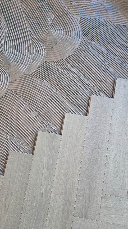 Go behind the scenes with our team installing precision herringbone flooring - every cut, every line, every detail matters.
And just like that… we bring it all together at our flooring showroom - where ideas turn into reality.
▫️Colour = Tinge Oak
🔨Under Installation
Supply + Install by Imperial Flooring Australia
IMPERIAL FLOORING AUSTRALIA ®️
1 Kennedy Ave Yallah NSW 2530
📍SYD - WOL - MEL
Australia wide shipping - order samples online today to experience the premium Imperial difference..