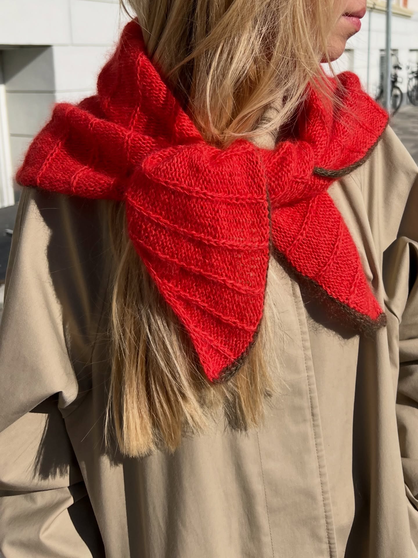 L i n e a S c a r f T r i a n g u l a r
An easy way to add a little color to your outfit…
Pattern available on Ravelry and at www.refinedknitwear.com
-
-
-
#knitwear #scarf #isageryarn #refinedknitwear #lineascarftriangular