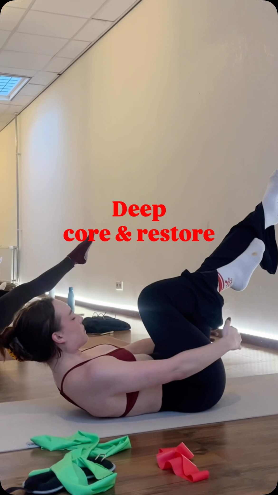 Thursday is our signature Deep core & Resore! The Band’os crew absolutely understood the assignment 🌶️🌶️🌶️🌶️ #maastricht #pilates #barrefusion #thebandosclub
