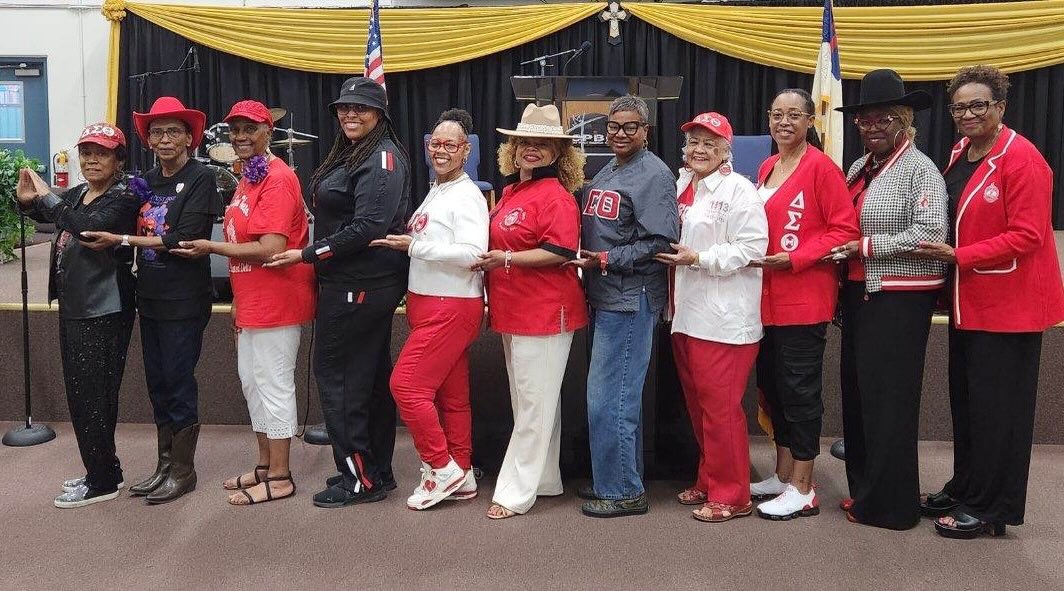 Sisterhood and Faith go hand in hand: Ventura County Alumnae Chapter of Delta Sigma Theta Sorority, Inc. at St. Paul Baptist Church in Oxnard this weekend🙏🏾🔺
#farwestDST #dst1913 #sisterhoodmonth