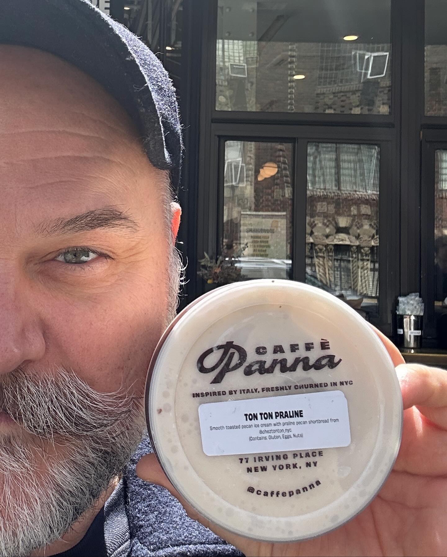 @caffepanna 👏👏👏 delicious smooth toasted pecan ice cream with Les Croutons de TonTon!! Open from 1:30 pm to 9:30 pm…🤤😘 don’t walk, run run run !!! #bitingintoahug #bakestagram #bakedgoods #bakedfromscratch #montontonpecan #bakedjoy #fromfashiontobaking