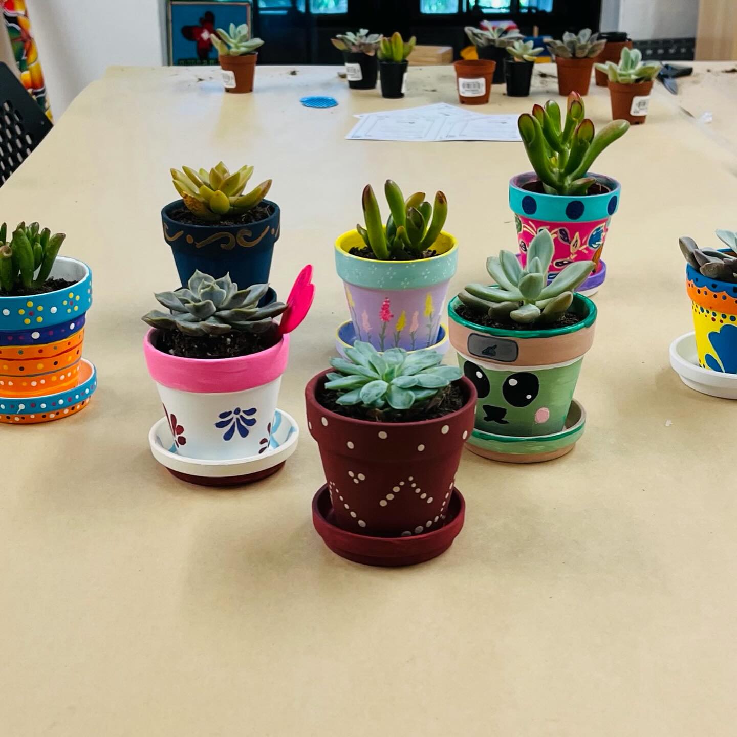 Free Workshop
Join us for a fun pot-painting workshop led by Andrea Arroyo and take home a beautiful succulent plant too!
March 26, 2026 • 1 – 3 PM
Mano a Mano: Mexican Culture Without Borders
475 Riverside Dr. NY, NY 10115
- - -
Taller
¡Acompáñanos en un divertido taller de pintura de macetitas, dirigido por Andrea Arroyo, y recibe también una hermosa suculenta!
www.manoamano.nyc/events (link in bio)