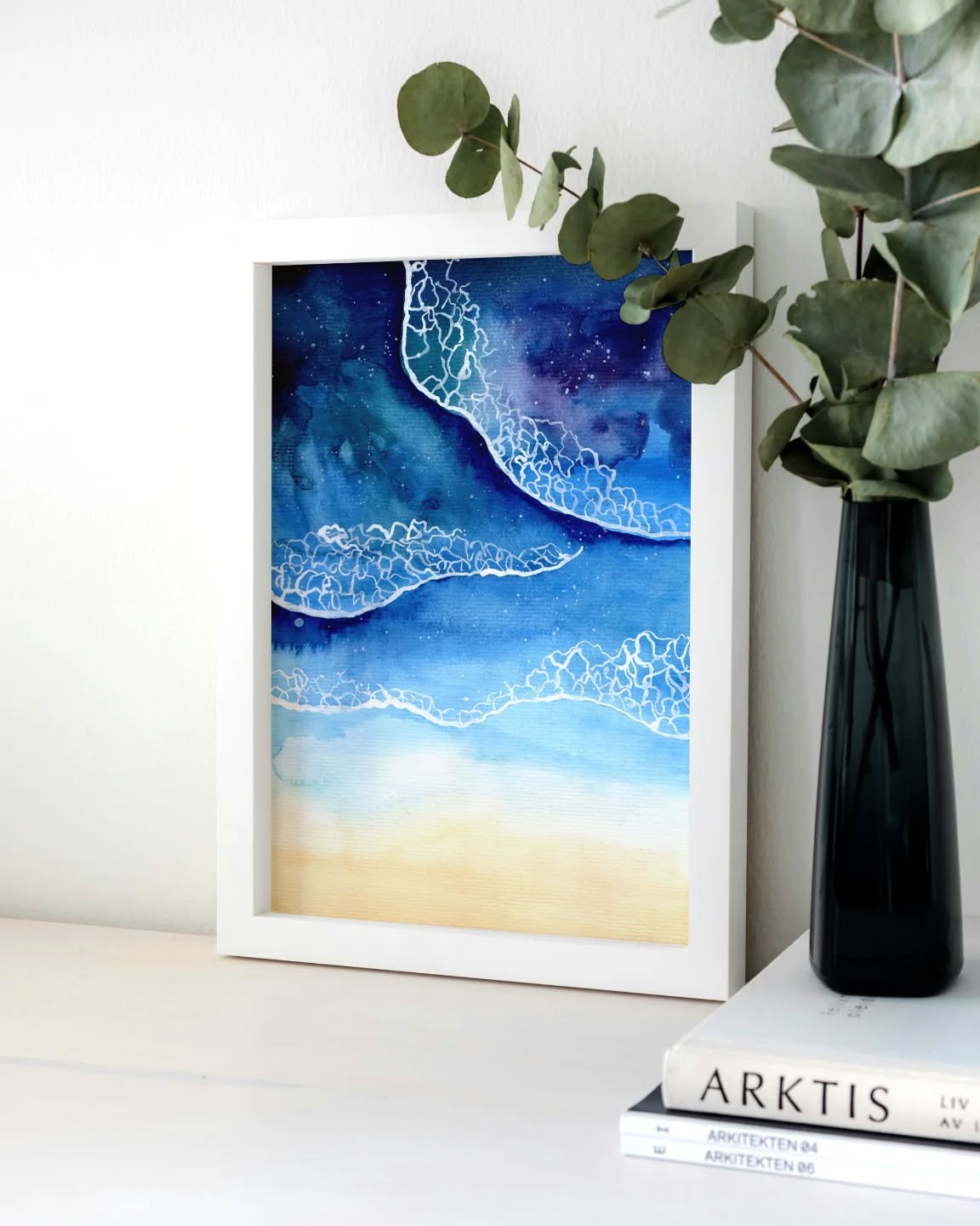 Tem arte nova de mar na lojinha.
Reflexos da Noite é o novo print disponível.
Inspirado na vastidão do céu noturno refletido na vastidão do oceano. Dois cenários tão antagônicos e ao mesmo tempo tão próximos um do outro.
Acesse a lojinha pelo link na bio.