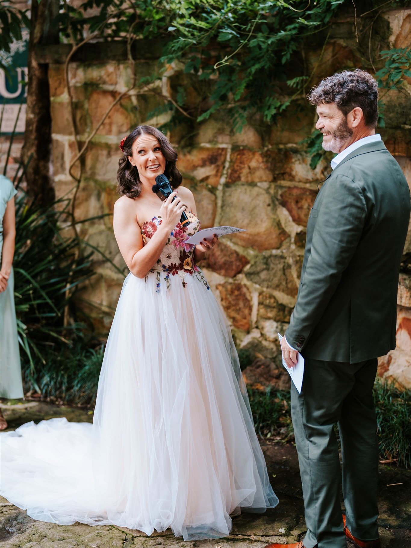 How your personal vows impact your wedding guests. I see it in every wedding ceremony. Parents hold hands, siblings cry, mates cheer and couples lean into each other.
It’s the best reminder in what really matters.
And with it comes this wave of love from your guests. Even more so when the bride or groom pause to catch their breath or start to feel overwhelmed in the moment, this is what we have come to witness, the vows.
Ailsa and Cameron’s vows made us cry and laugh🥰 incredibly moving moment🎁
Capture by Adrian, who moves around with stealth @better_together_photo_co
Romantic venue @rubys_mount_kembla
Wollongong Celebrant
Wollongong bride
Wollongong wedding
#wollongong #southcoastcelebrant #wollongongcelebrant #southcoastwedding #personalvows