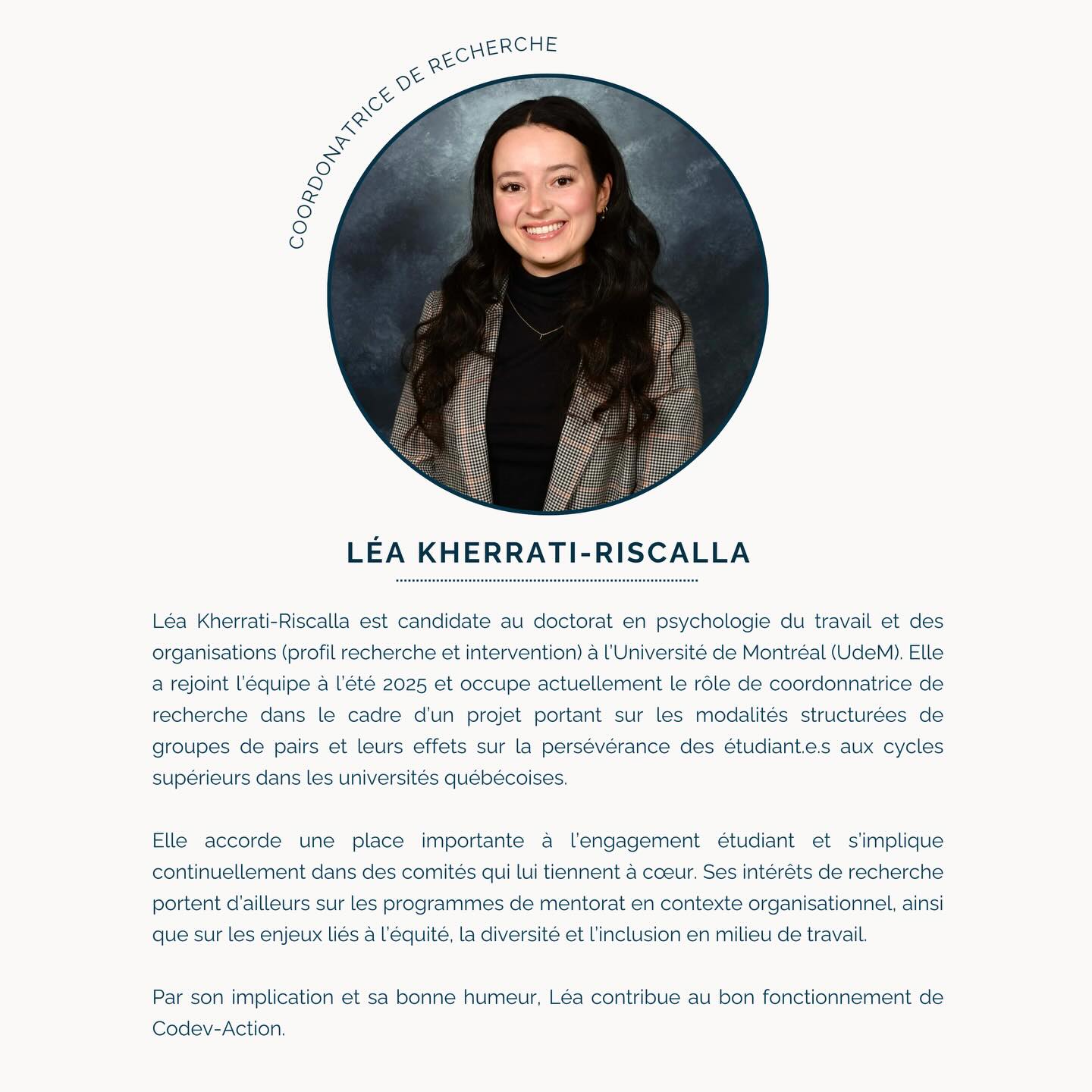 On vous présente Léa Kherrati-Riscalla, coordonnatrice de recherche engagée qui contribue avec rigueur et bienveillance à faire avancer Codev-Action!✨
