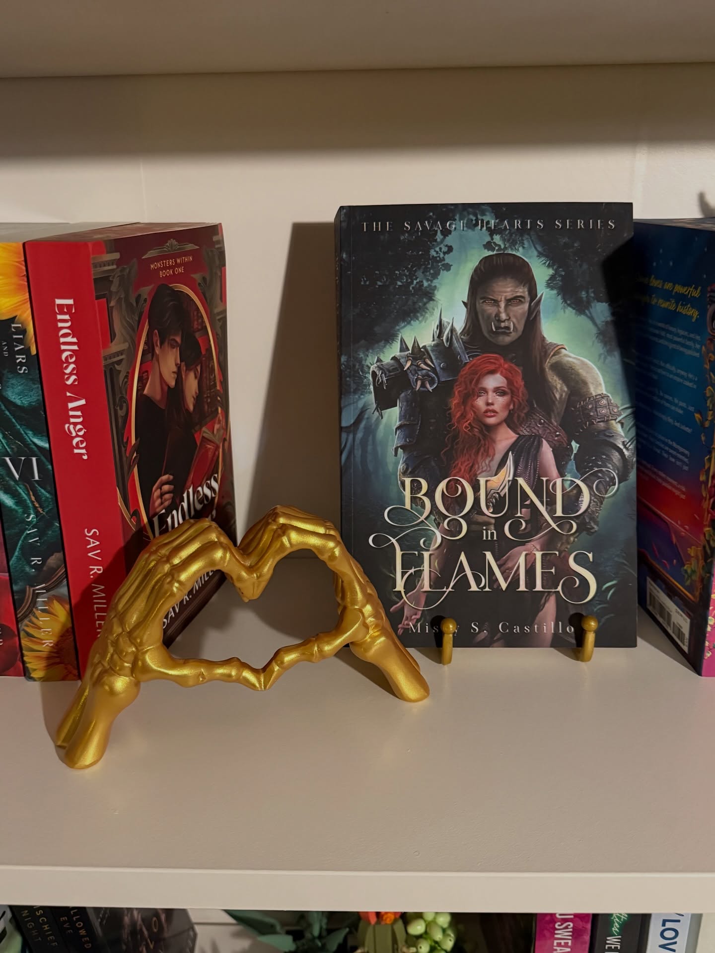 As an indie author, one of my most favorite things in this business is being able to meet and support other incredible creatives. @missyscastillowrites we were destined to meet, and I am beyond lucky to watch you flourishing! I already can’t wait for book two!
Don’t you wish you knew what was in the envelope? 😏 Order her paperback with merch and you’ll see her beautiful art prints for yourself!! ❤️🔥