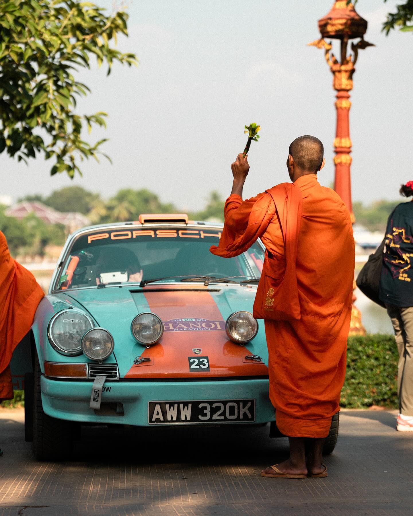Cambodia for the next leg of the shoot 🇰🇭
-
-
🎥 @ryanhallett.co.uk
🎬 @sharp.films