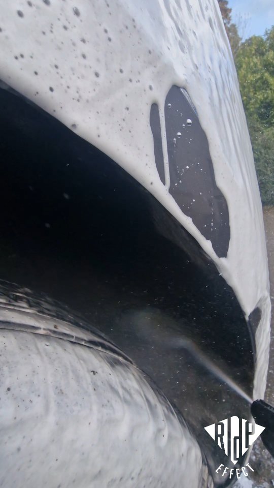Cleaning those carpeted under arches that endure significant wear and tear! The blaster nozzle proving to be helpful in making this task much simpler šš½
Maintenance is key š
Keep your ride shining year-round with our Maintenance Scheme ā perfect after any of our premium cleans. Stay booked every 4ā6 weeks to retain value and avoid end-of-lease charges.
⨠Professional Mobile Valeting & Detailing Specialists
š +44 7734 374012
š§ info@rideeffect.co.uk