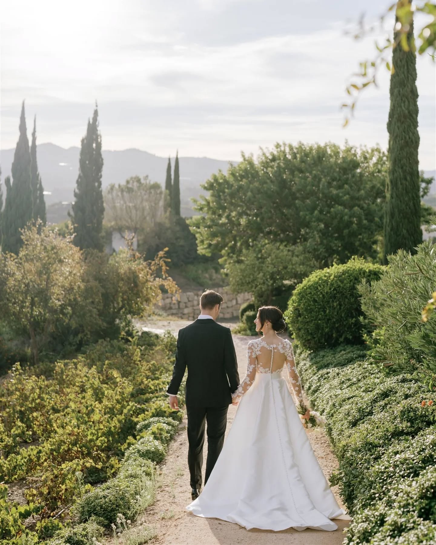 "Just the two of us, a beautiful view, and a lifetime of love to look forward to. Couldn’t ask for more
WP @oceanweddingsspain
Venue @bbouhotels
Photographer @andreasholm
Hair makeup @ella_megan_makeup_marbella
Videographer @lalibelulafilms
Music @lucy_faye_music
Production @mooov.spain
Florist @uniquebyrobertosilvosa
Celebrant @bilingualcelebrantspain
💌 Contact us for bookings & more information on lali@oceanweddingsspain.com
weddingvenuesspain #weddingplannerspain #uniqueweddingsspain #weddingvenues #weddingandalucia #marbellaweddingplanners #marbellaweddings #luxuryweddingplannersspain #weddingsinspain #spanisweddingvenues #uniqueweddingsinspain
#oceanweddingplanner #spanishweddings #weddingvenuesmarbella #fairytalewedding #destinationweddingspain