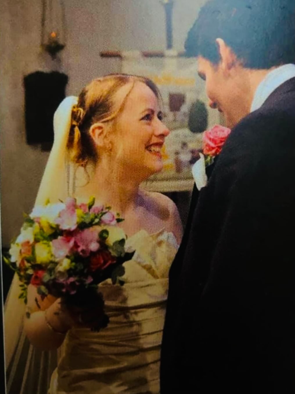 Celebrating my wedding anniversary today 🥳
Looking forward to our dinner date tonight 🥂🥂❤️
#wedding #weddinganniversary #anniversary #celebration #happy
