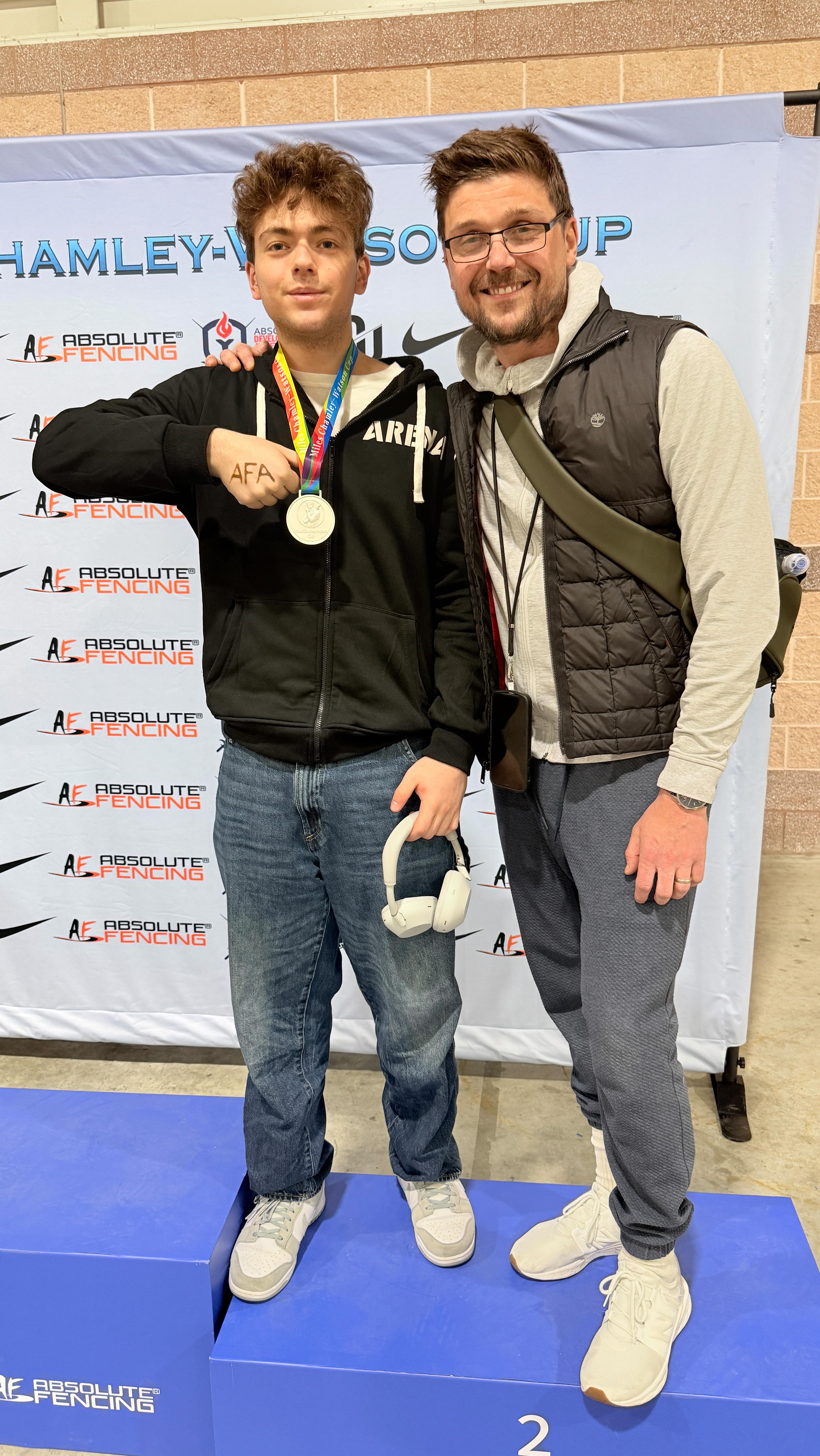 Miles Chamley-Watson Cup ⚔️ RYC / RJCC / ROC
Juniors Seth 🥈
Not just competing, but giving back 💪Seth stepped up this weekend — earning silver and helping coach the next generation along the way.
Awesome job and way to stay focused. Congratulations! 👏🔥