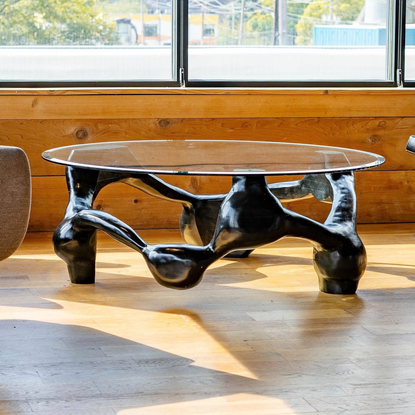 “Moisture is the essence of wetness, and wetness is the essence of beauty” - D. Zoolander
Stained poplar coffee table
43" x 16"
Available (DM).
📸 @lupine.and.pine
.
.
.
.
.
.
.
.
.
#art #sculpture #design #powercarving #arbortech #stihl #chainsaw #interiordesign #furnituredesign #cbus #columbus #ohio #columbusohio #sculpture #coffeetable #onlyincbus #arbortechie #saburrtooth #shortnorthartsdistrict #franklintonartsdistrict