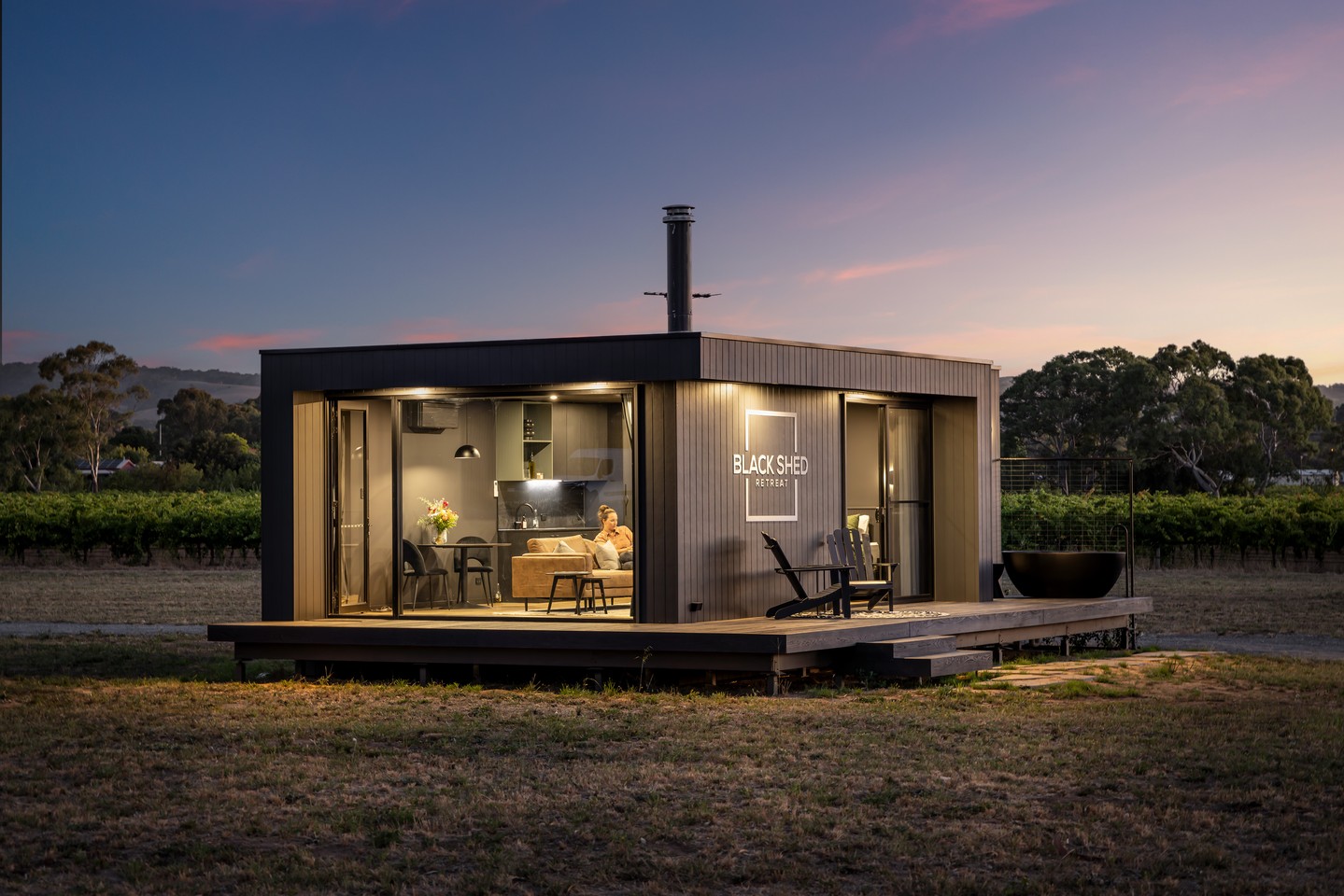 A place designed to pause and take in the surroundings.
Expansive glazing frames the landscape beyond, while rich interior finishes create a retreat that feels calm, grounded and deeply connected to its setting.
Find it at @black_shed_retreat
Photographer: @artdepartmentcreative
#adelaidehomes #adelaidebuilder #adelaideinteriordesign #interiordesign #custombuiltnewhomes