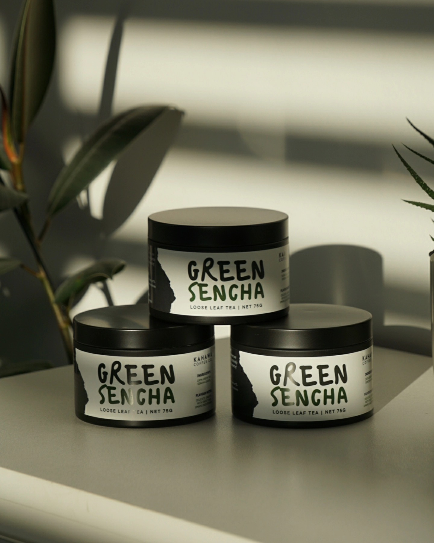 Looking for the perfect Christmas gift? Our Green Sencha Tea is the ideal choice! Sourced from Sri Lanka, this premium loose leaf tea comes in a beautiful metal tin and offers 25 servings of refreshing, antioxidant-rich tea. A perfect gift for tea lovers or anyone needing a relaxing moment this holiday season.
#GreenSencha #LooseLeafTea #TeaLovers #ChristmasGifts #srilankantea #tea #teasydney #sydney #sydneytea #smallbusiness #supportsmallbusiness