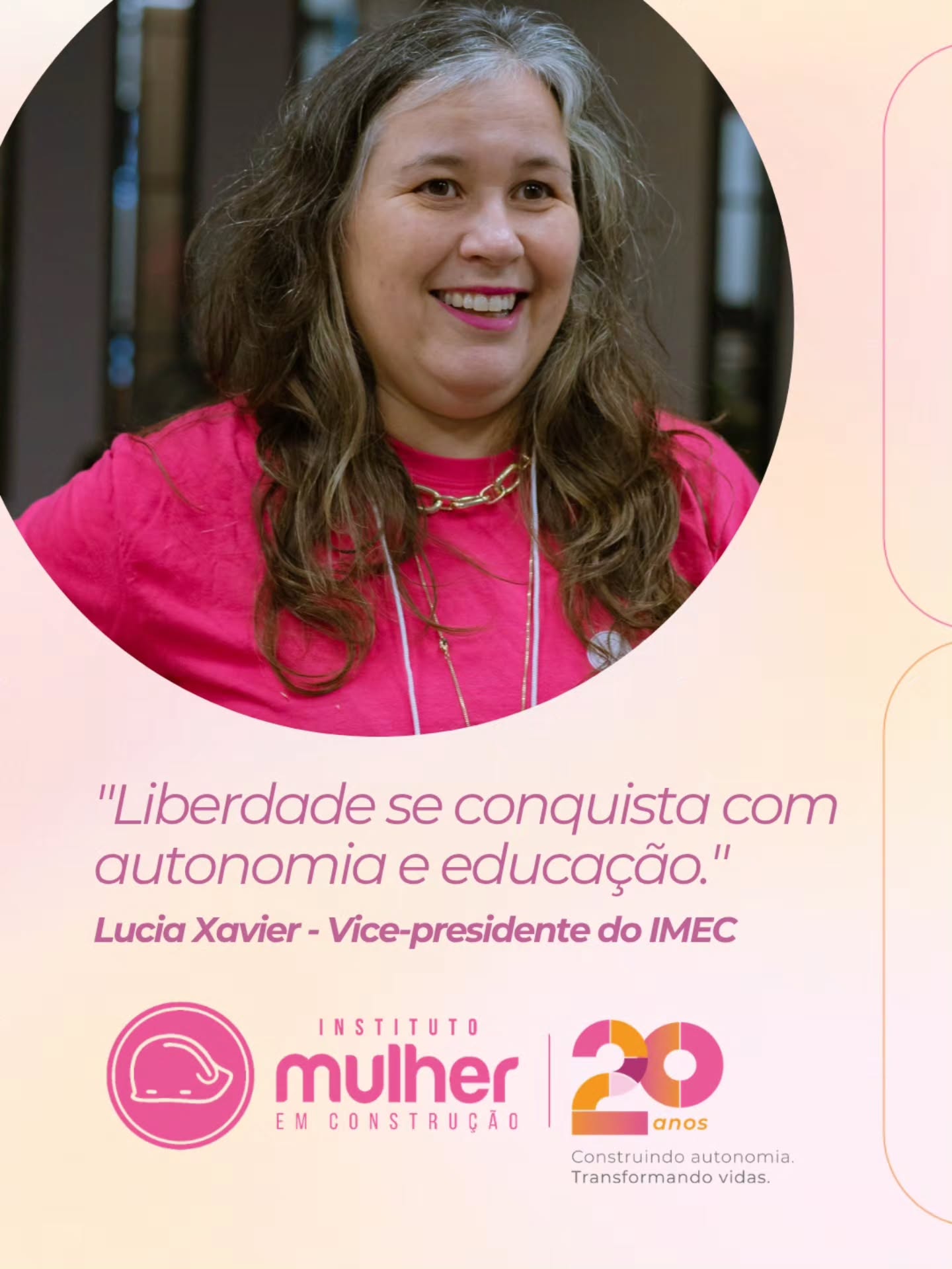 20 anos. 20 vozes. 20 histórias que constroem autonomia.
Nesta série, o Instituto Mulher em Construção abre espaço para quem vive o que significa transformar a própria trajetória. A terceira voz é de Lucia Xavier, vice-presidente do IMEC.
“Liberdade se conquista com autonomia e educação.”
Autonomia não nasce pronta. Ela é construída no aprendizado, na oportunidade e na decisão de não depender mais de ninguém para seguir. Educação é conteúdo e ferramenta de ruptura.
No Instituto Mulher em Construção, cada mulher que aprende também reposiciona o próprio futuro. Seguimos compartilhando essas vozes e histórias até 30 de abril, Dia Nacional da Mulher.
#InstitutoMulherEmConstrução
#IMEC20anos
#AutonomiaFeminina
#CimentoEBatom