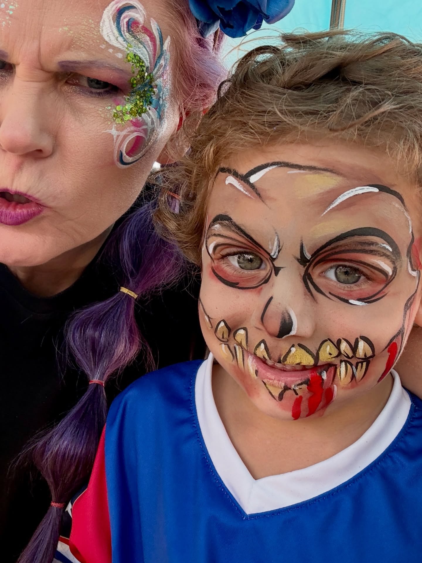 He wanted areal zombie…I still made it more family friendly. He was thrillllled!! 🧟
#facepainter #facepainting #zombiefacepaint #katiediddesignz #houstonfacepainter